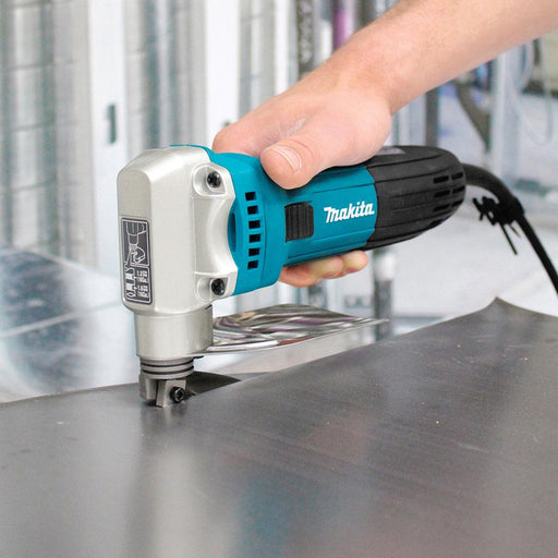 Makita JS1602 1.6mm Metal Shear, 380W demo