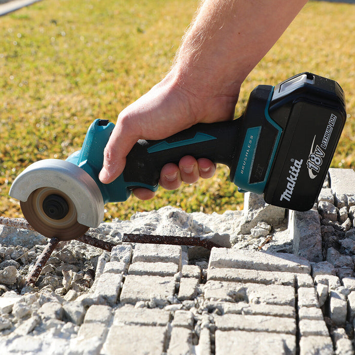 Makita DMC300Z 18V Li-ion Cordless Brushless Compact 76mm (3") Cut Off Saw - Skin Only 7